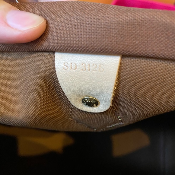 Authentic Louis Vuitton Speedy 30 Monogram 2018 - Picture 10 of 12
